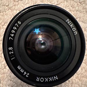 Nikon wide angle lens